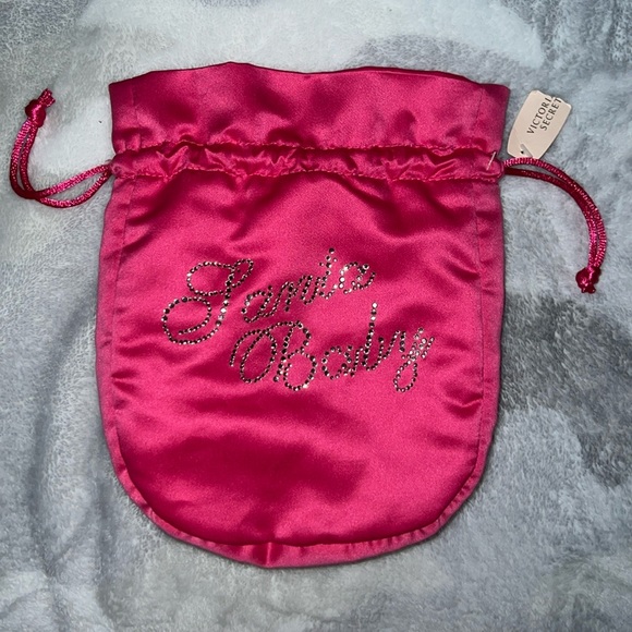 🎅🏼🤍❤️VS PINK Santa Baby Satchel Bag NWT 🎅🏼🤍❤️ - Picture 2 of 8